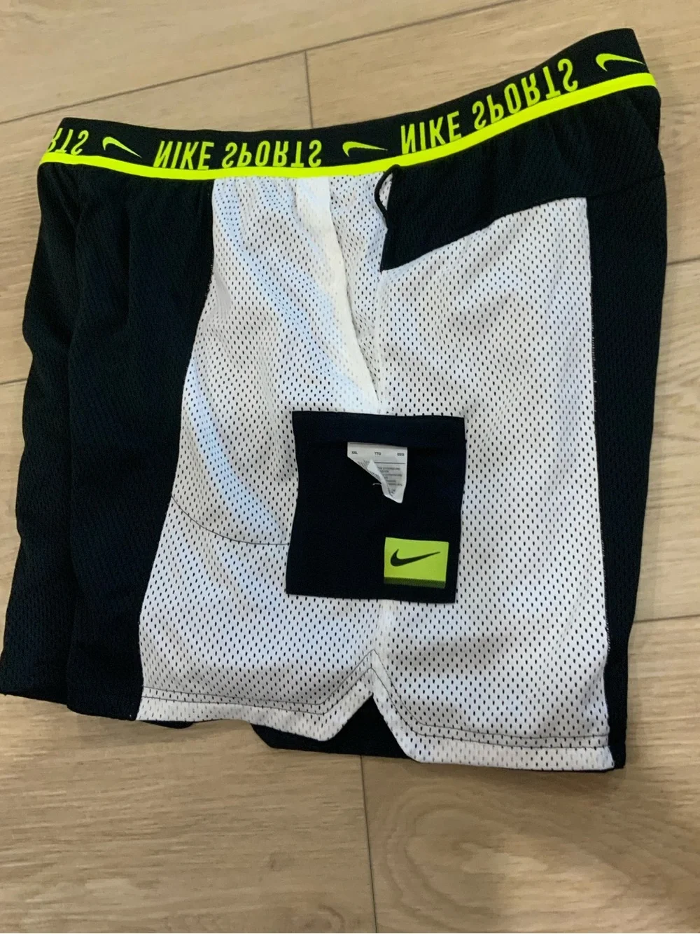 Nike Reversible Training Shorts CJ7645-010 Men's Black/ White  Green SZ XXL